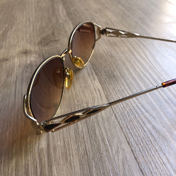 Vintage sunglasses - Picture 4 of 4